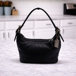 Coach Vintage ‘00 Small Hobo Y2K Black Nylon Shoulder Bag Style 7428